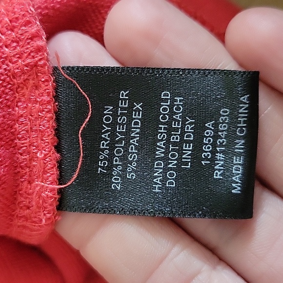 Sunday in Brooklyn Cozy Cowl Pullover Sweater Pink Small - Picture 7 of 7